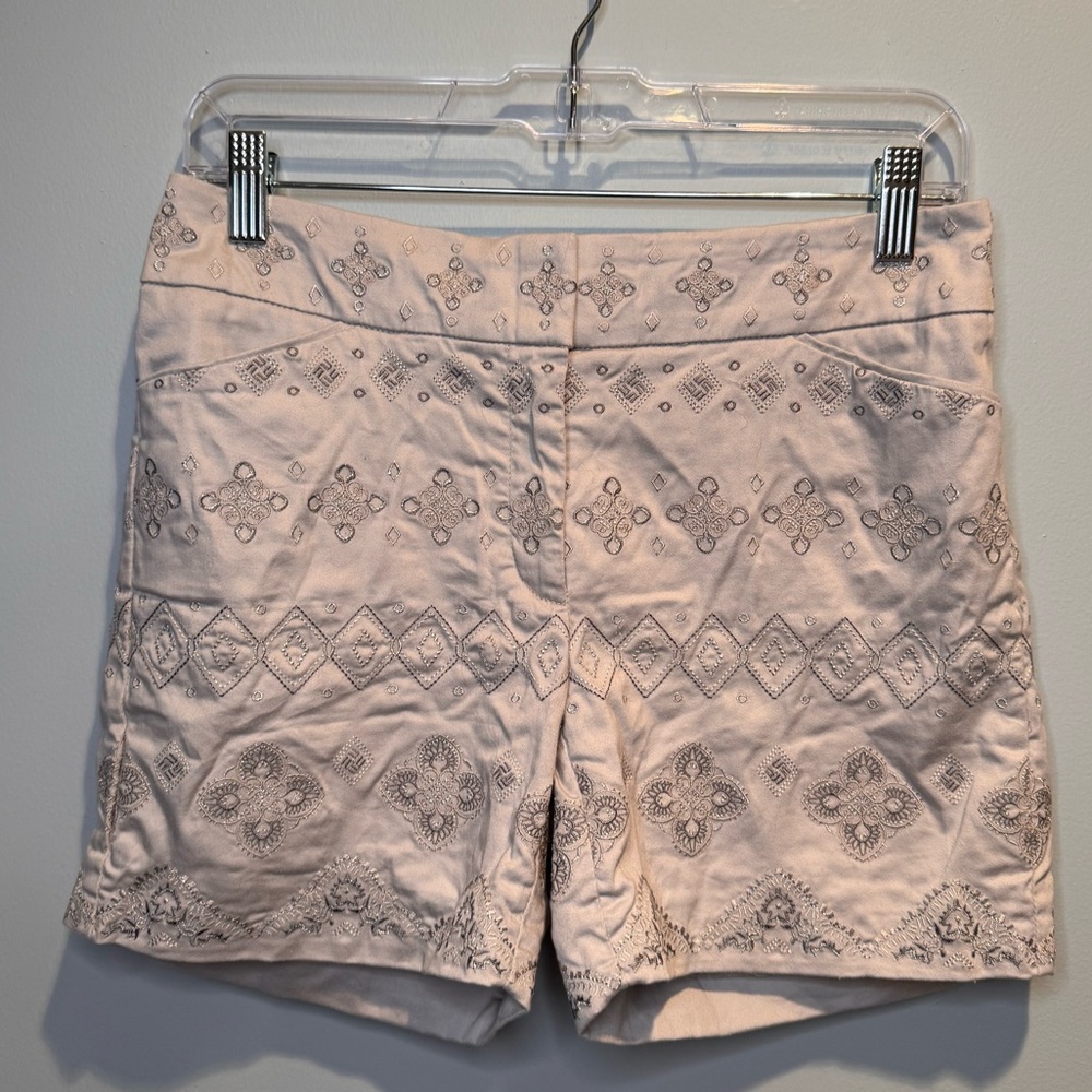 Embroidered soft grey Women's Shorts